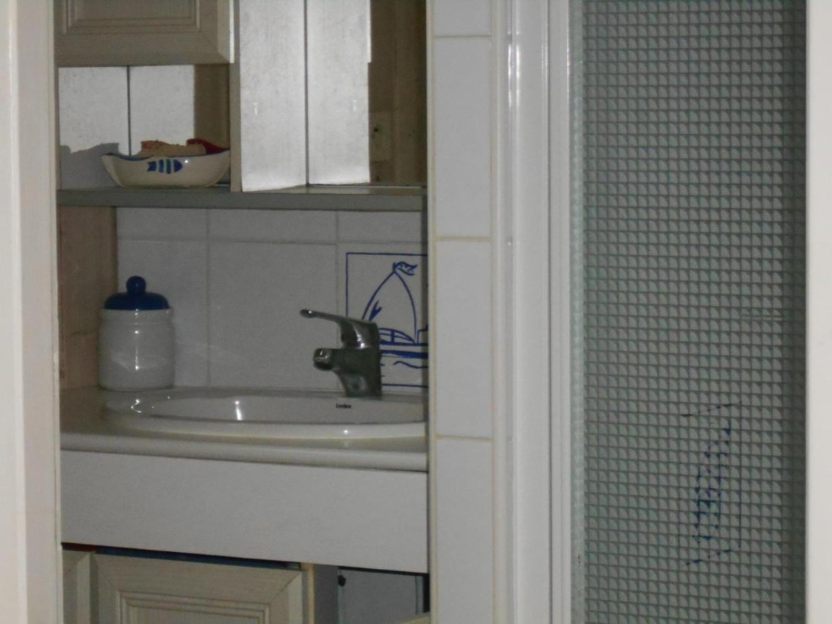 Ile De Re, La Danae, Velos, Wifi, Possibilite Cuisine, Linge, Parking Gratuit Saint-Martin-de-Re Luaran gambar