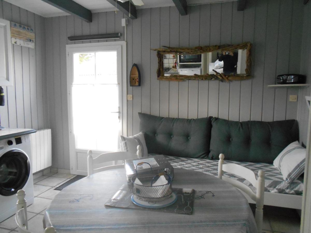 Ile De Re, La Danae, Velos, Wifi, Possibilite Cuisine, Linge, Parking Gratuit Saint-Martin-de-Re Luaran gambar