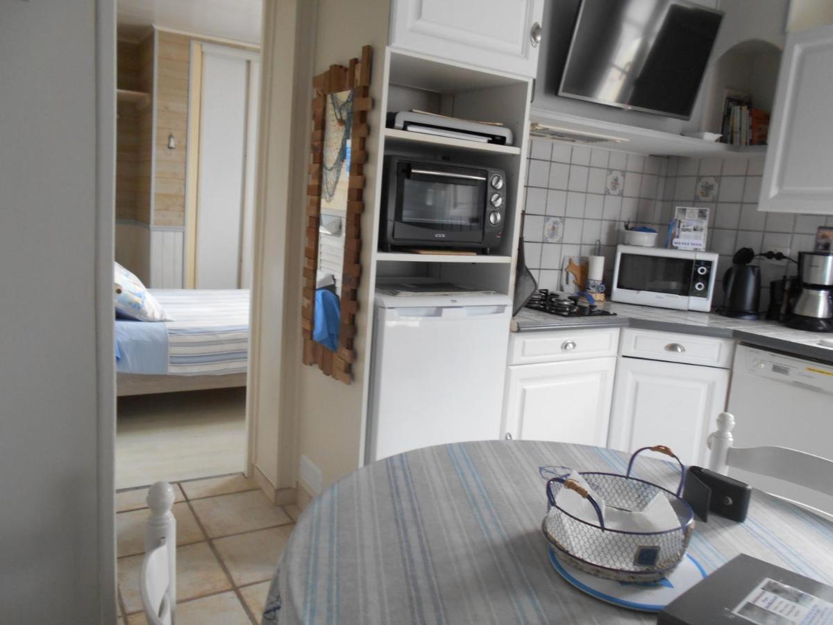 Ile De Re, La Danae, Velos, Wifi, Possibilite Cuisine, Linge, Parking Gratuit Saint-Martin-de-Re Luaran gambar