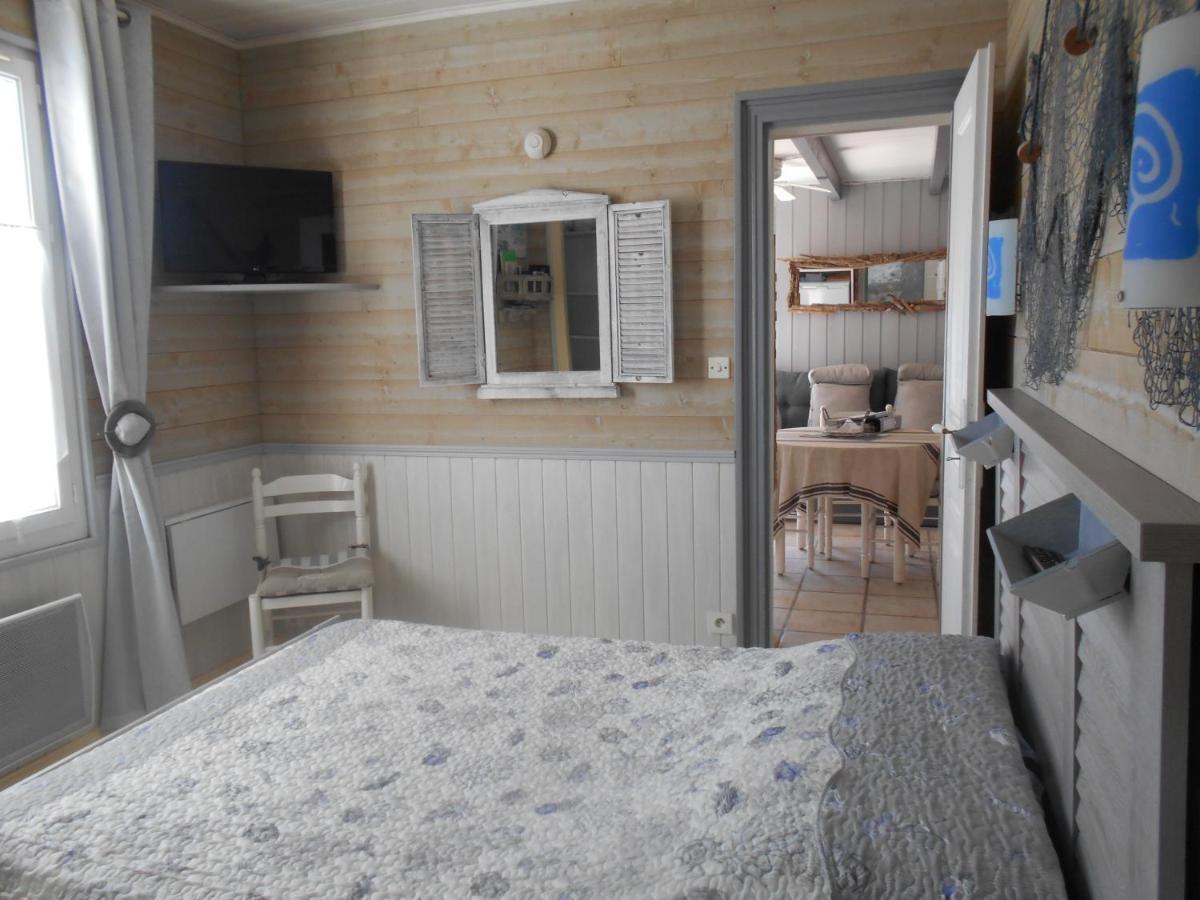 Ile De Re, La Danae, Velos, Wifi, Possibilite Cuisine, Linge, Parking Gratuit Saint-Martin-de-Re Luaran gambar